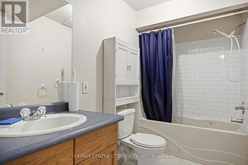 14 Juno Drive, St. Thomas, ON - Indoor Photo Showing Bathroom