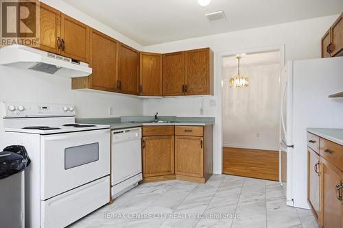14 Juno Drive, St. Thomas, ON - Indoor Photo Showing Kitchen With Double Sink