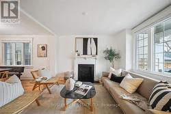 4 MURDOCK AVENUE  Toronto, ON M4C 1E4