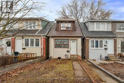20 KELVIN AVENUE  Toronto, ON M4C 5C8