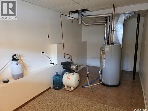 626 Jan Avenue, South Lake, SK - Indoor