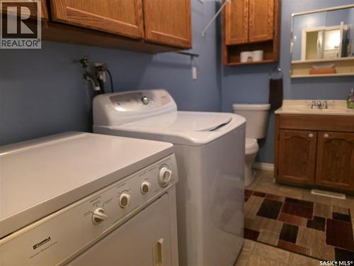 626 Jan Avenue, South Lake, SK - Indoor Photo Showing Laundry Room