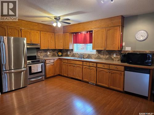 626 Jan Avenue, South Lake, SK - Indoor Photo Showing Kitchen With Double Sink