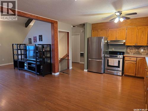 626 Jan Avenue, South Lake, SK - Indoor Photo Showing Kitchen