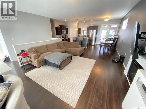 703 Barber Crescent, Weyburn, SK - Indoor Photo Showing Living Room
