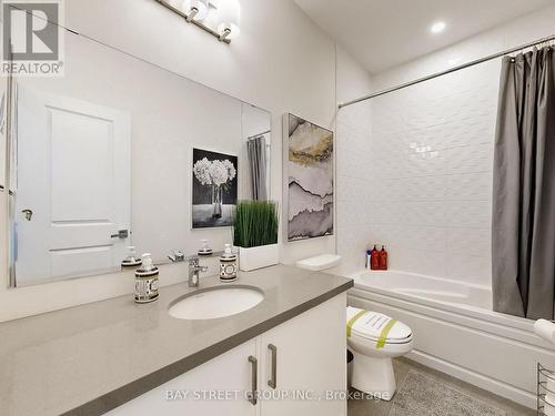 88 Harvey Bunker Crescent, Markham, ON - Indoor Photo Showing Bathroom