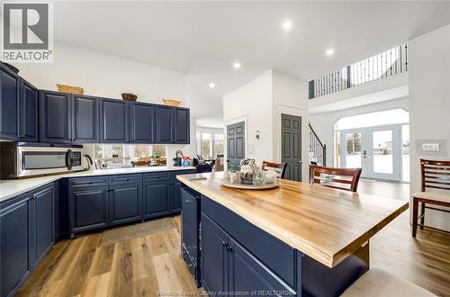 856 Talbot, Lakeshore, ON - Indoor Photo Showing Kitchen