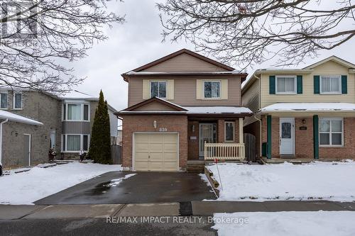 820 BENNETT CRESCENT  Oshawa (Pinecrest), ON L1K 1V4