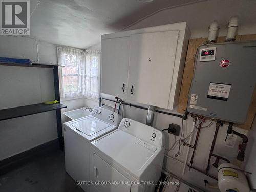 305 Crowland Avenue, Welland, ON - Indoor Photo Showing Laundry Room
