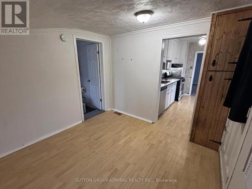 305 Crowland Avenue, Welland, ON - Indoor