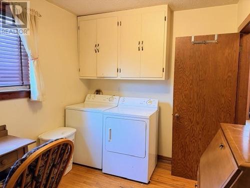 9 Warnock Rd, Iron Bridge, ON - Indoor Photo Showing Laundry Room