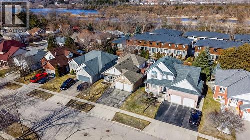 84 Endeavour Drive, Cambridge, ON - Outdoor