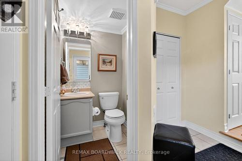 42 College Circle, Ottawa, ON - Indoor Photo Showing Bathroom