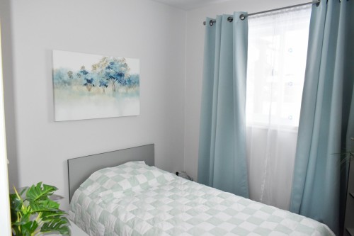 Chambre à coucher - 485 Rue Labonté, Acton Vale, QC - Indoor Photo Showing Bedroom