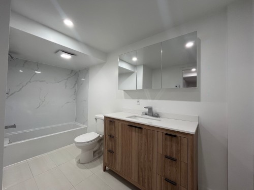 Bathroom - 415A Rue Des Dominicains, Trois-Rivières, QC - Indoor Photo Showing Bathroom