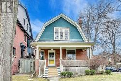 80 HOGARTH AVENUE  Toronto, ON M4K 1K3