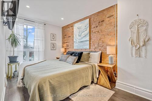 188 Bay Street N, Hamilton, ON - Indoor Photo Showing Bedroom