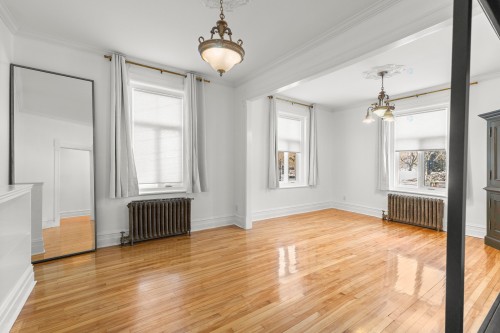 Salon - 4382-4380  - 4382 Ch. De La Côte-Des-Neiges, Westmount, QC - Indoor Photo Showing Other Room