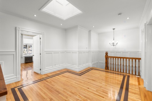 Salon - 4382-4380  - 4382 Ch. De La Côte-Des-Neiges, Westmount, QC - Indoor Photo Showing Other Room