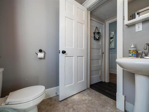 2 Davison Street, Amherst, NS 
