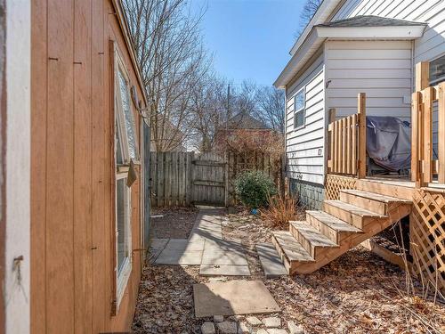 2 Davison Street, Amherst, NS 
