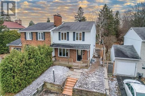 178 MCCLELLAN ROAD  Ottawa, ON K2H 5W1