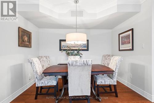 305 - 390 Upper Middle Road E, Oakville, ON - Indoor Photo Showing Dining Room