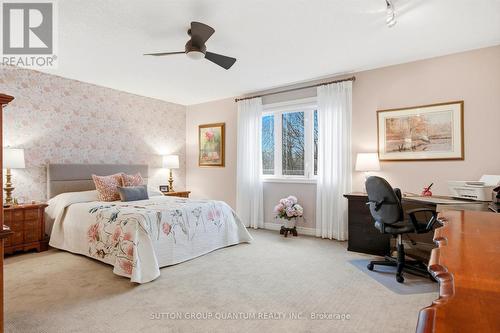305 - 390 Upper Middle Road E, Oakville, ON - Indoor Photo Showing Bedroom