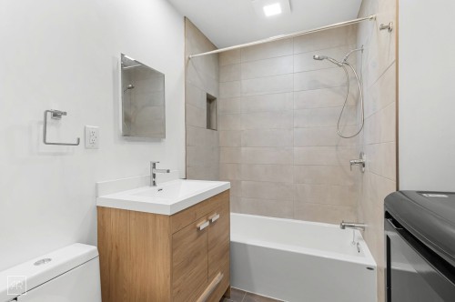 Salle de bains - 2-3581 Rue Ste-Famille, Montréal (Le Plateau-Mont-Royal), QC - Indoor Photo Showing Bathroom