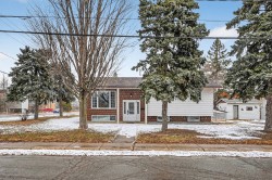 18 Rue Gratton  Sainte-Thérèse, QC J7E 3A9