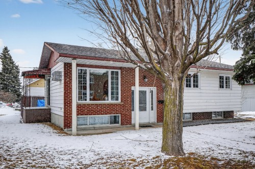 Façade - 18 Rue Gratton, Sainte-Thérèse, QC - Outdoor