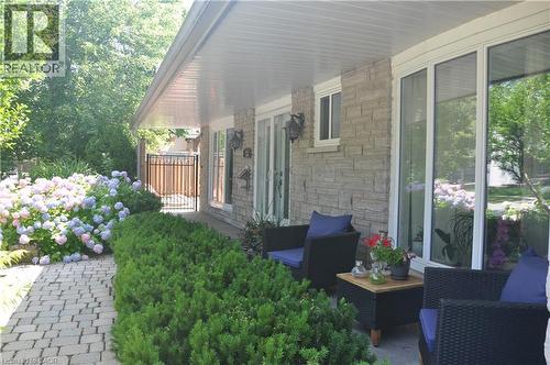 View of patio - 273 Bryant Crescent, Burlington, ON - Outdoor