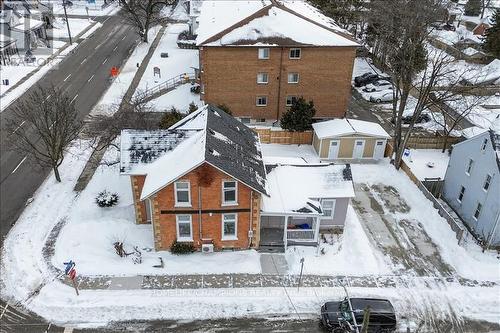 168 CENTRE STREET S  Oshawa, ON L1H 4A6