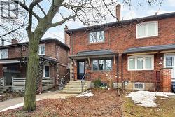 59 GLENGARRY STREET  Toronto, ON M5M 1C8
