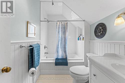 122 Nelson Street E, Goderich (Goderich (Town)), ON - Indoor Photo Showing Bathroom