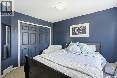 25 110 Keevil Crescent, Saskatoon, SK - Indoor Photo Showing Bedroom