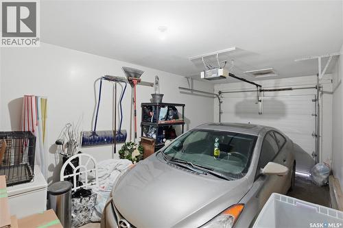 25 110 Keevil Crescent, Saskatoon, SK - Indoor Photo Showing Garage