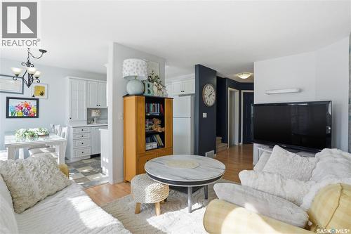 25 110 Keevil Crescent, Saskatoon, SK - Indoor Photo Showing Living Room