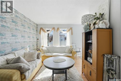 25 110 Keevil Crescent, Saskatoon, SK - Indoor Photo Showing Living Room