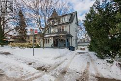 25 NEVILLE PARK BOULEVARD Toronto, ON M4E 3P5