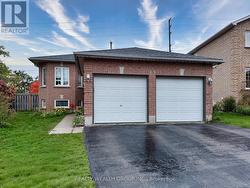 61 STOLLAR BOULEVARD  Barrie, ON L4M 6N3