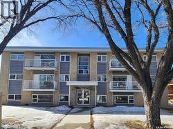 20 38 Spence STREET  Regina, SK S4S 4H4
