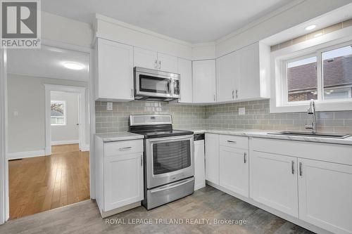 459 Hale Street, London East (East N), ON - Indoor Photo Showing Kitchen