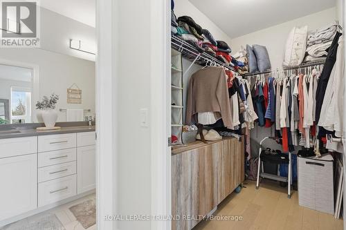 310 - 1560 Upper West Avenue, London South (South B), ON - Indoor With Storage