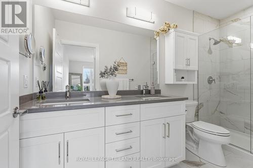 310 - 1560 Upper West Avenue, London South (South B), ON - Indoor Photo Showing Bathroom