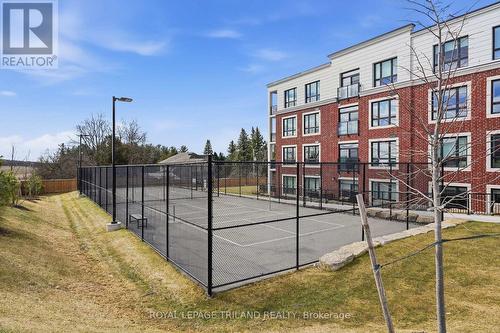 310 - 1560 Upper West Avenue, London South (South B), ON - Outdoor
