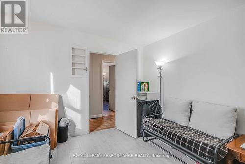 2082 Sandy Hill Road, Champlain, ON - Indoor Photo Showing Other Room