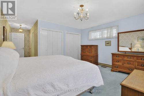 825 Killeen Avenue, Ottawa, ON - Indoor Photo Showing Bedroom