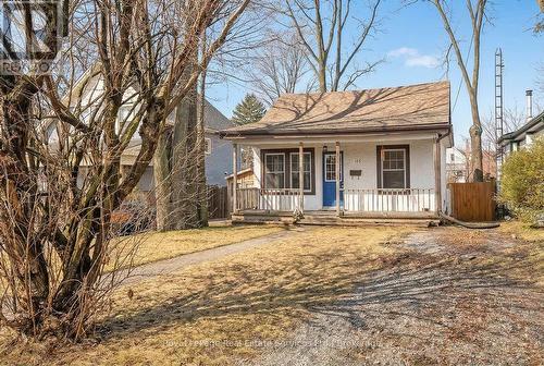 166 EAST 6TH STREET  Hamilton (Centremount), ON L9A 3C3