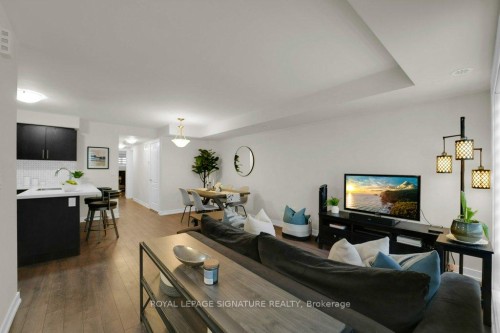 2613-1 Gable Hurst Way, Markham, ON - Indoor Photo Showing Living Room